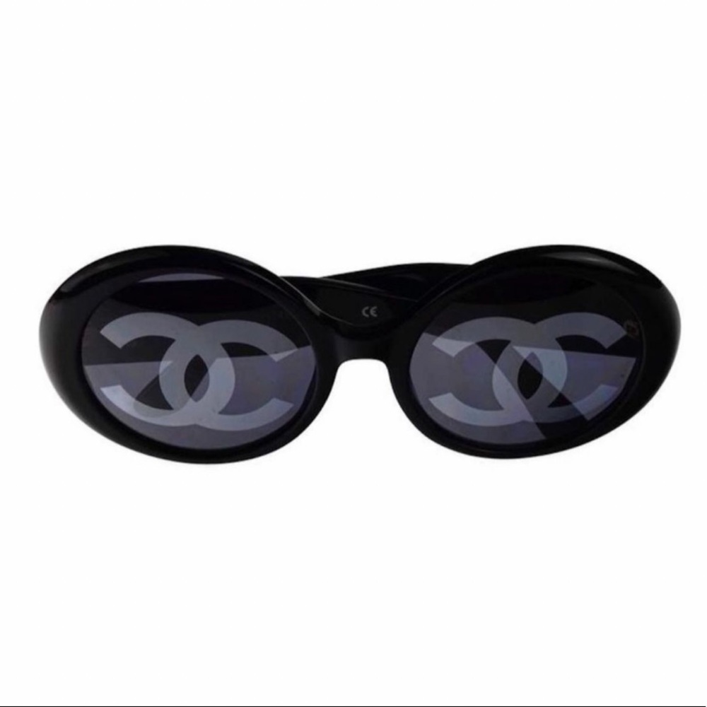 Vintage CHANEL 1993 Runway Black CC Logo Lens Editorial Oversized Sunglasses - Picture 7 of 17